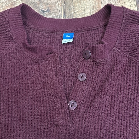 Old Navy thermal top - Picture 4 of 8